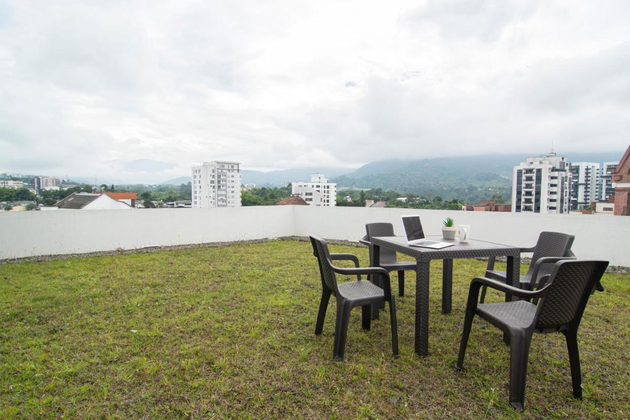 Soho Luxury Suites Armenia  Buitenkant foto