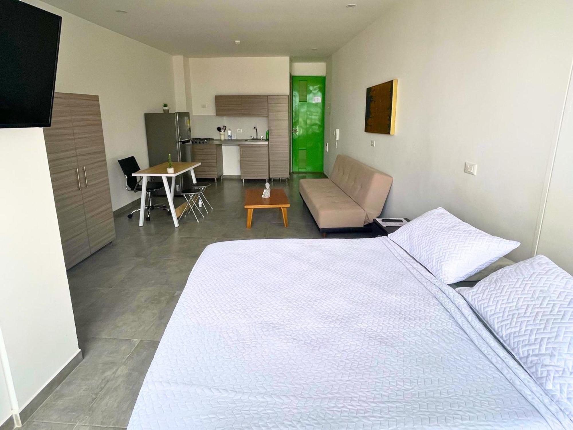 Soho Luxury Suites Armenia  Buitenkant foto
